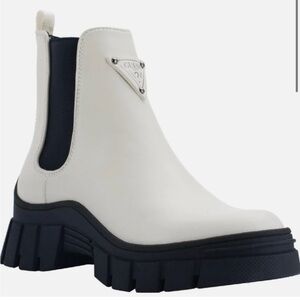 Guess Chelsea boot